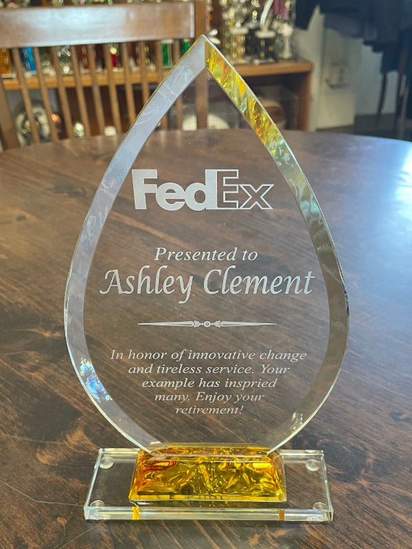 Gold Peak Arrow Crystal Award